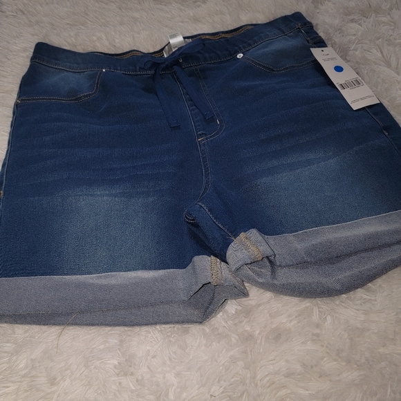 Womans Just Be Denim Pull On Cuff Shorts - Picture 5 of 10